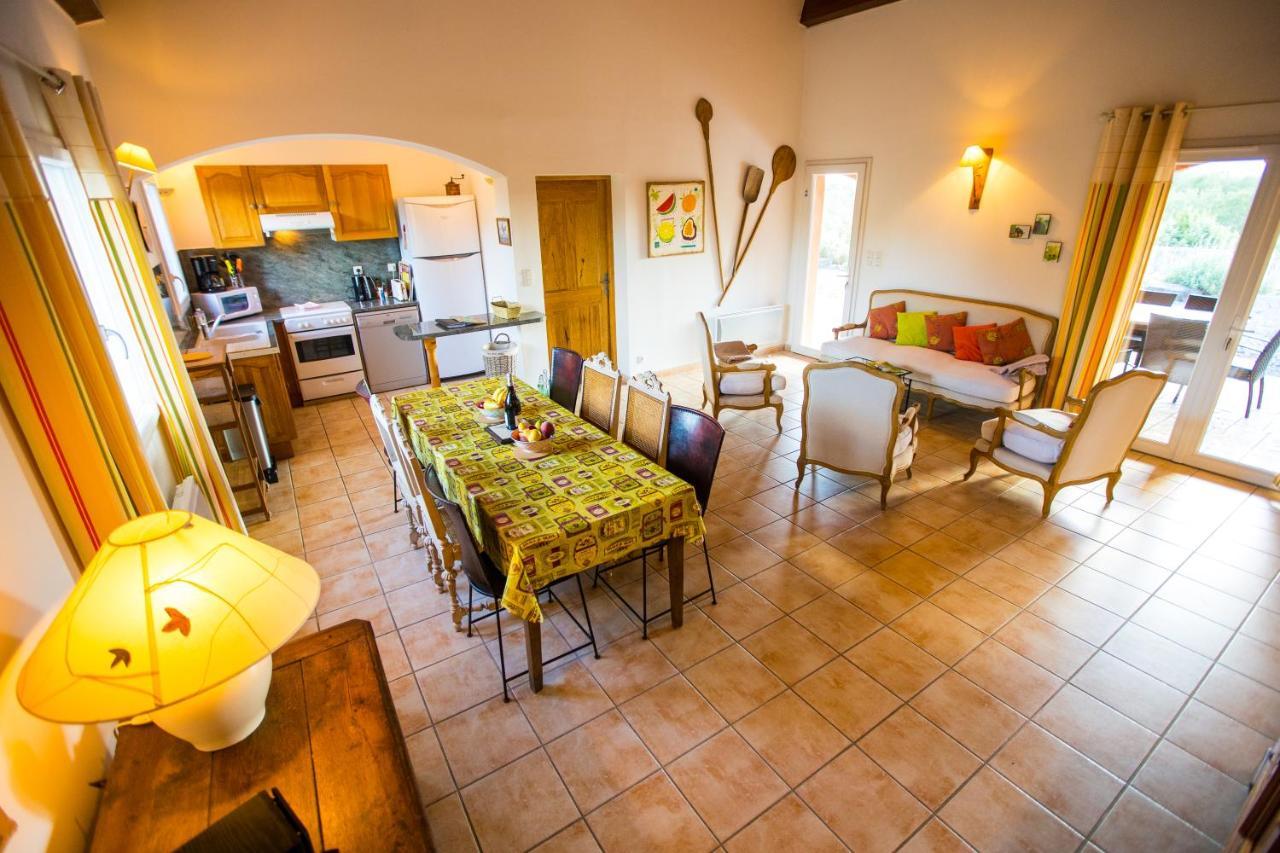 Les Villas De Perret Joyeuse Bagian luar foto