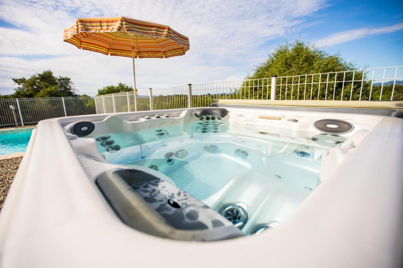 Les Villas De Perret Joyeuse Bagian luar foto