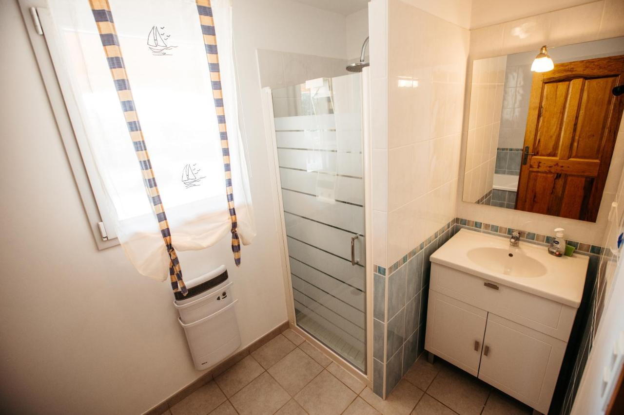 Les Villas De Perret Joyeuse Bagian luar foto