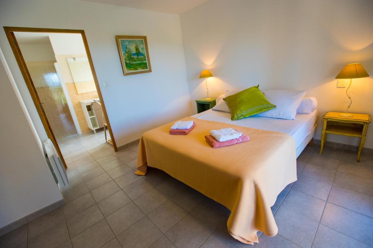 Les Villas De Perret Joyeuse Bagian luar foto