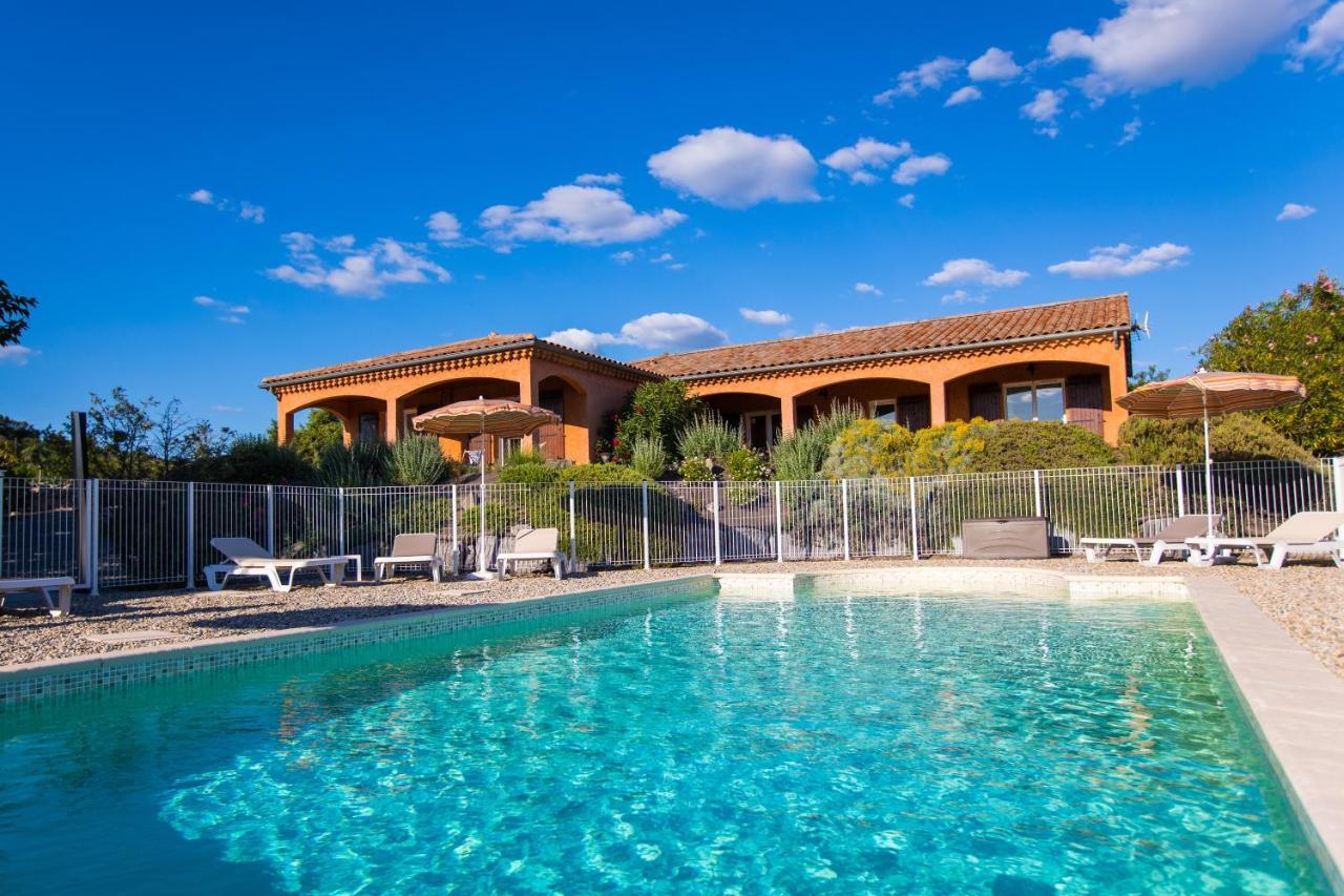 Les Villas De Perret Joyeuse Bagian luar foto