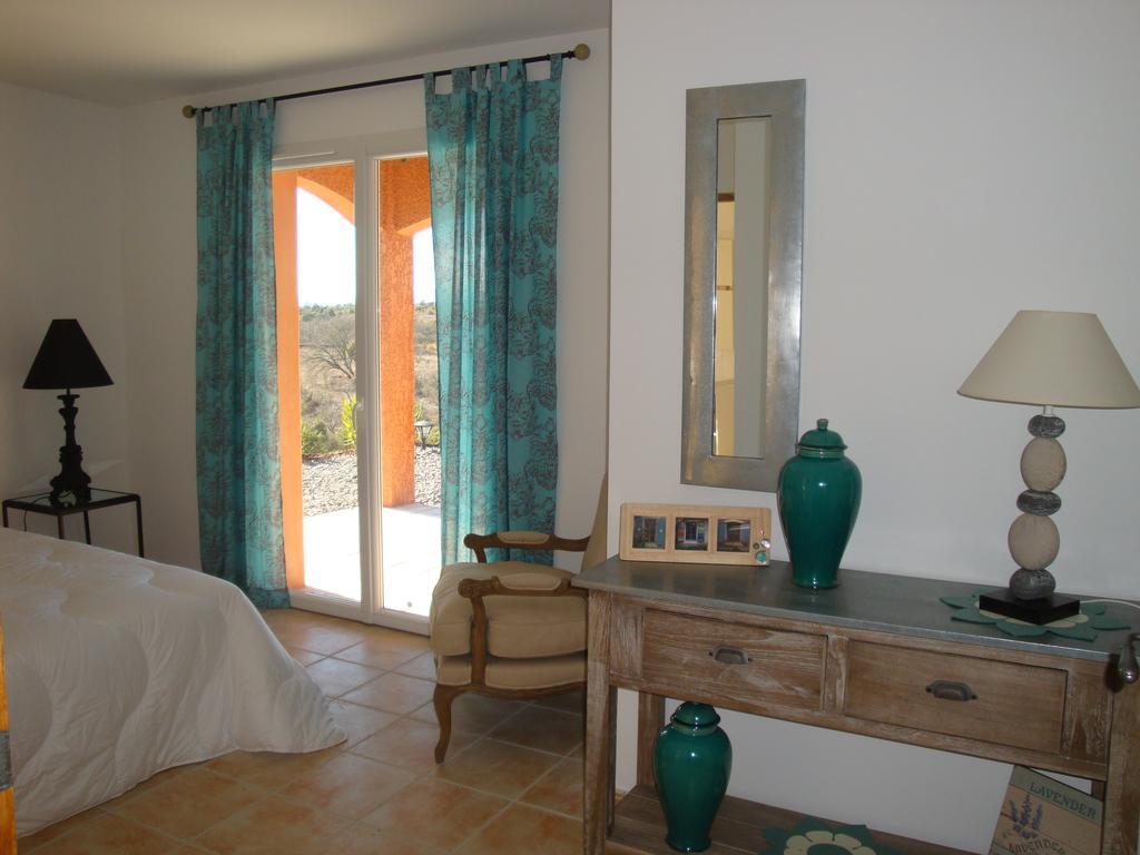 Les Villas De Perret Joyeuse Ruang foto