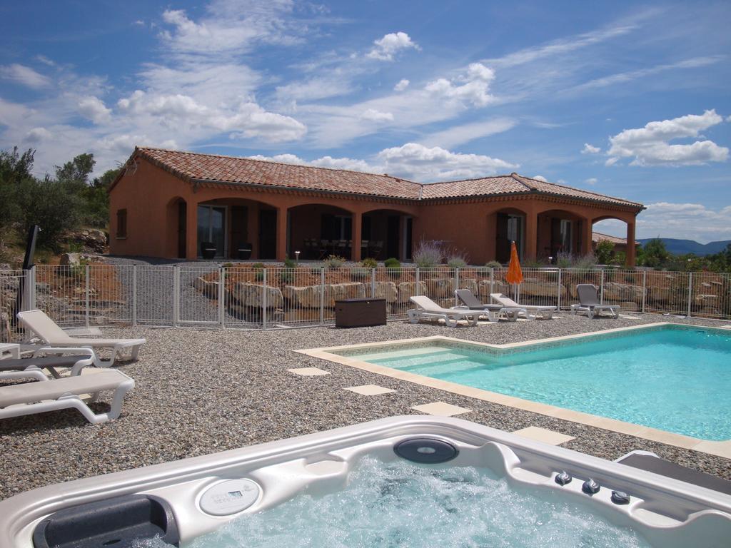 Les Villas De Perret Joyeuse Bagian luar foto