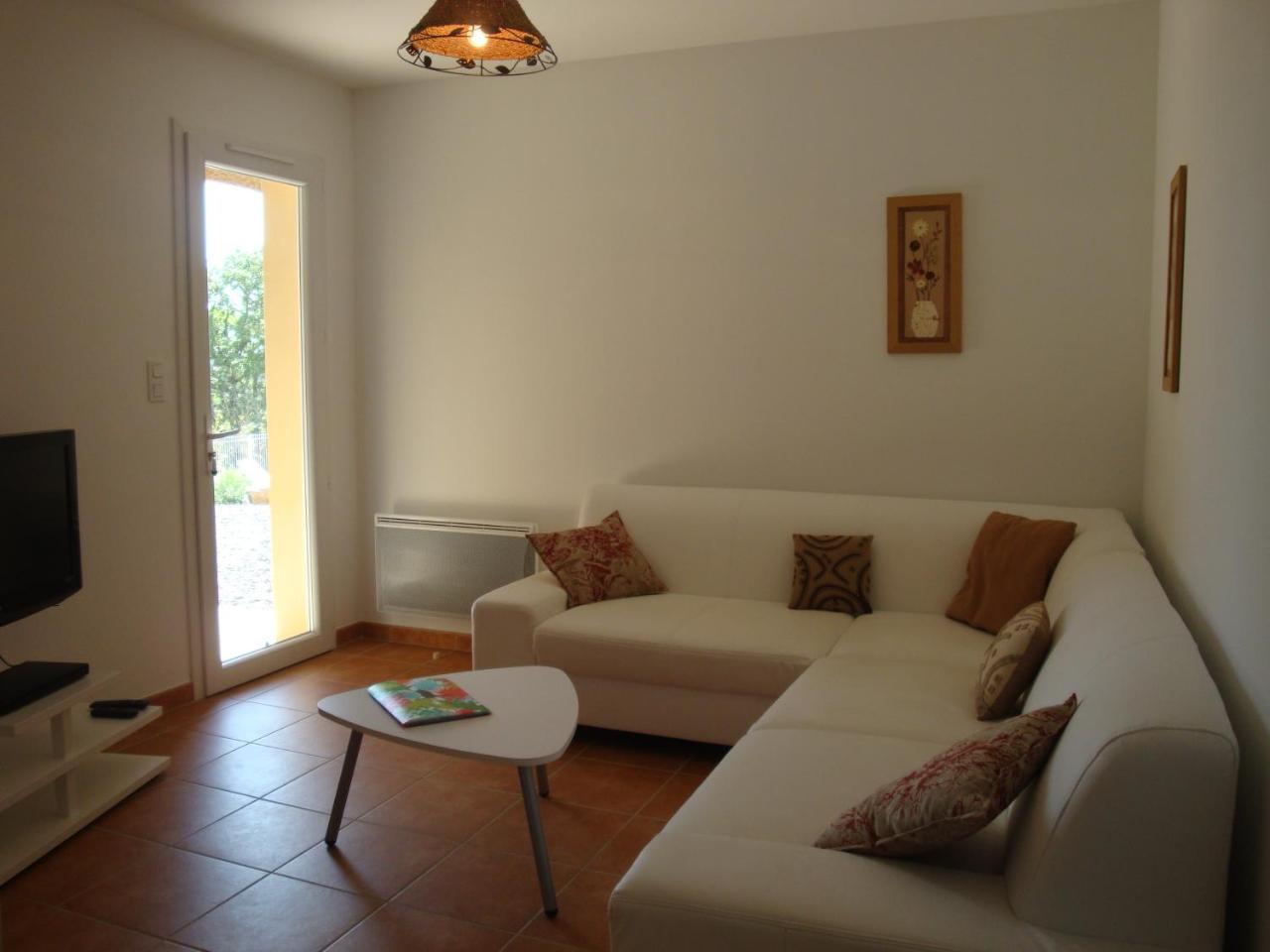 Les Villas De Perret Joyeuse Bagian luar foto