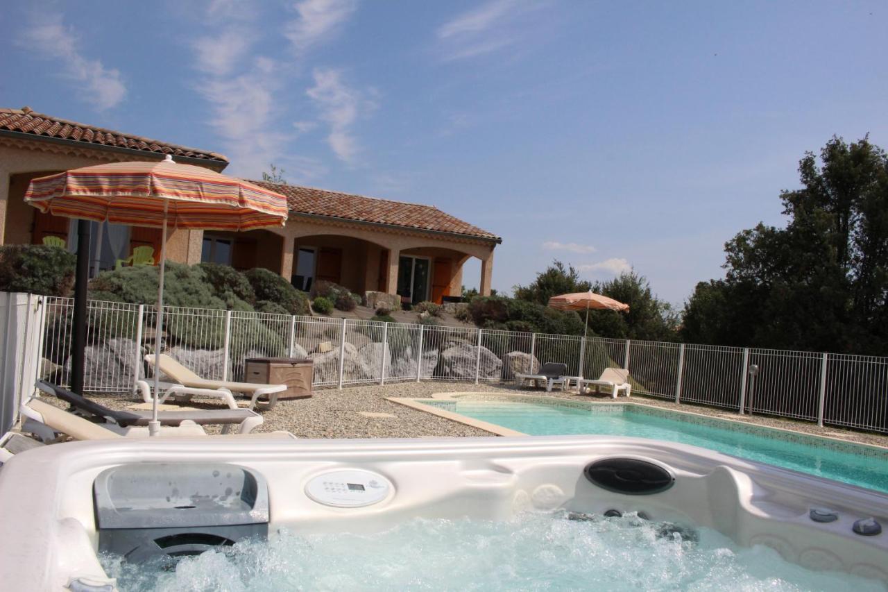 Les Villas De Perret Joyeuse Bagian luar foto