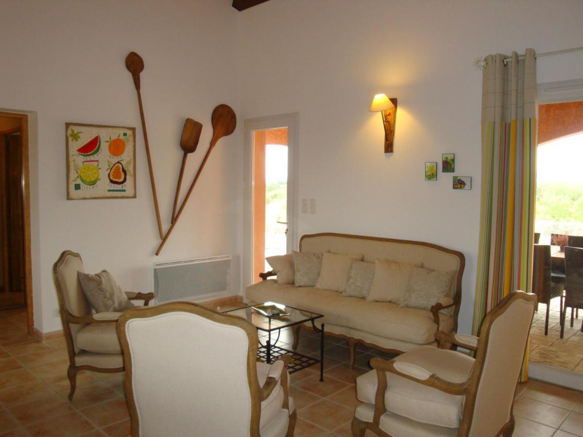 Les Villas De Perret Joyeuse Bagian luar foto