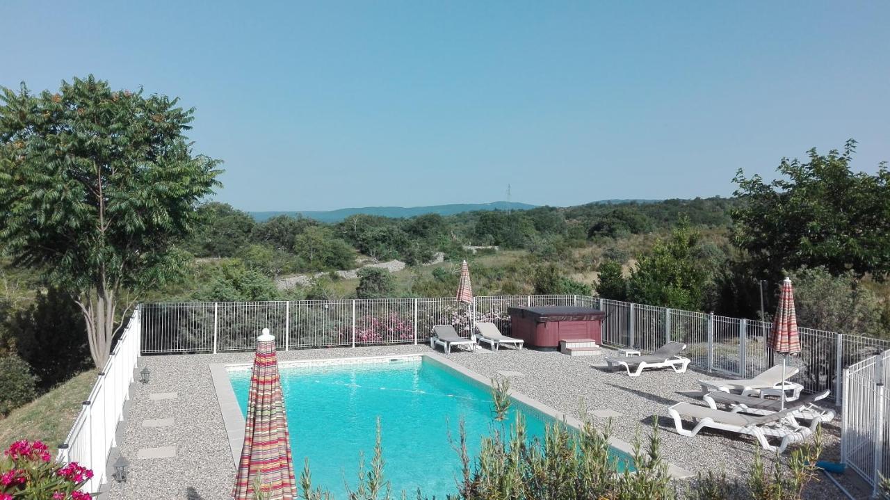 Les Villas De Perret Joyeuse Bagian luar foto