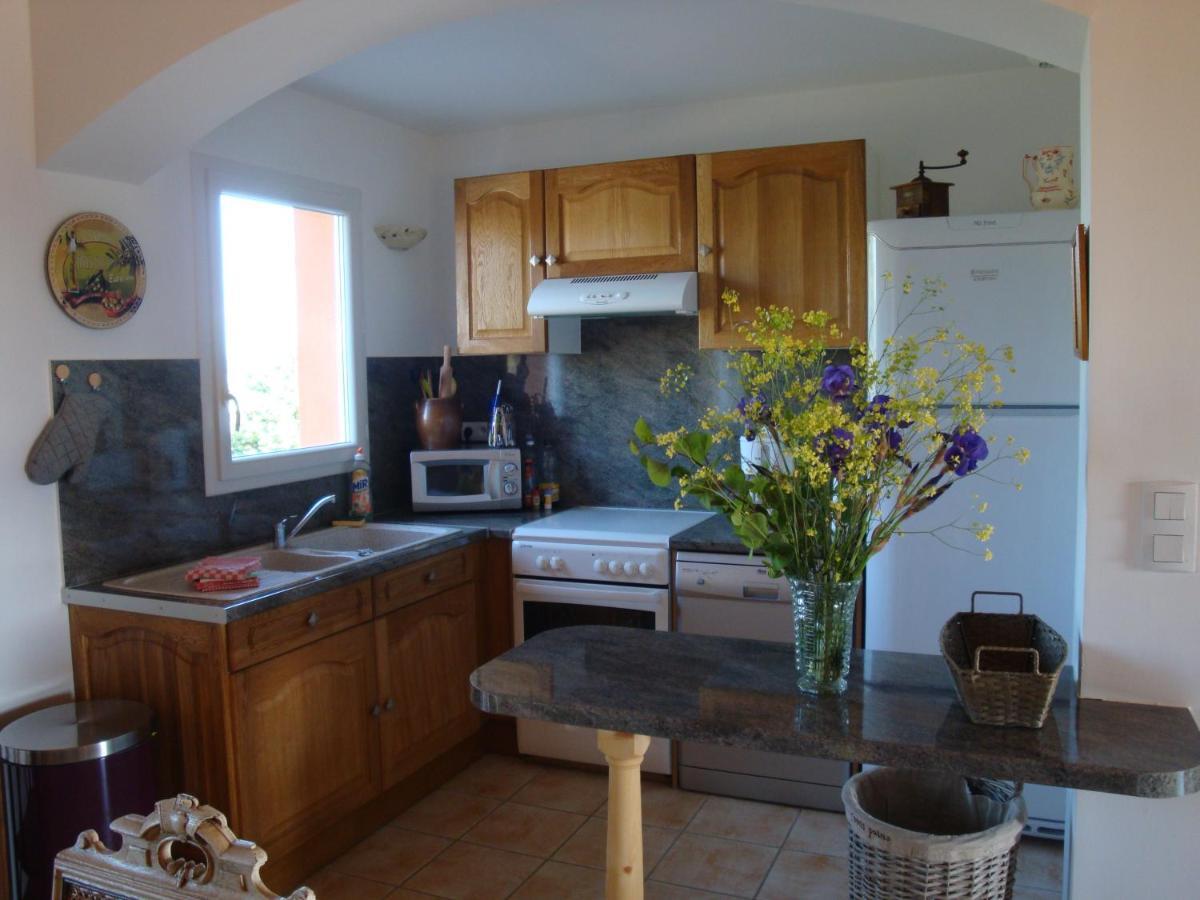 Les Villas De Perret Joyeuse Bagian luar foto